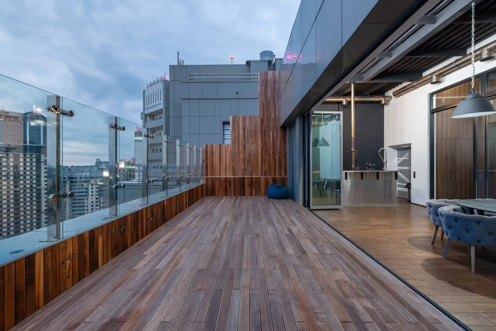 Royal Crest Penthouse